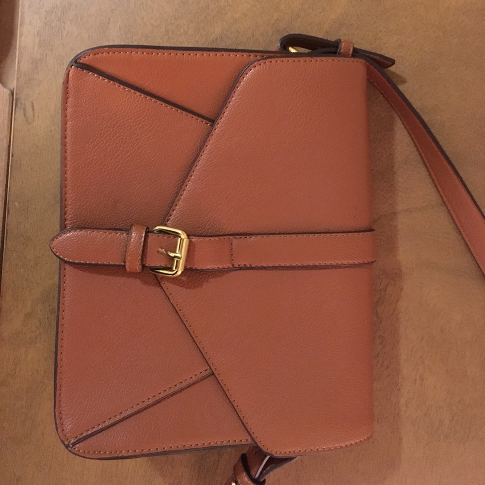 Structured bag